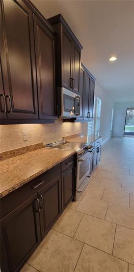 Image No.6-4 Bed House for sale