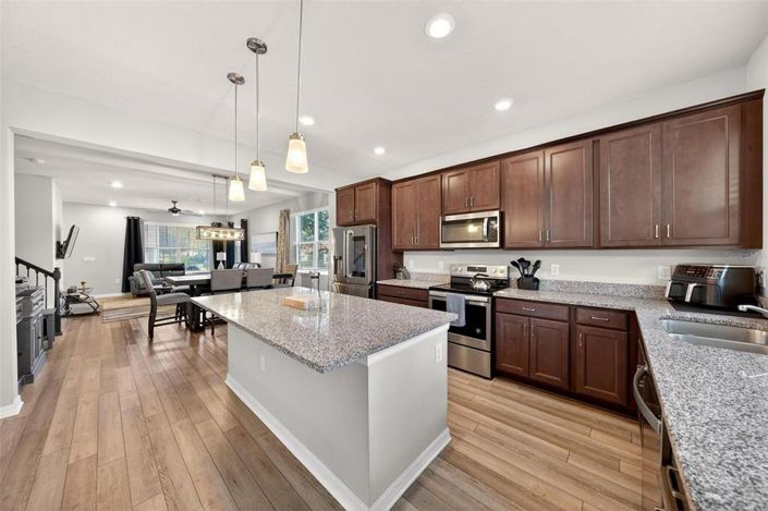 Image No.14-2 Bed Townhouse for sale