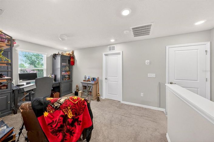 Image No.27-2 Bed Townhouse for sale