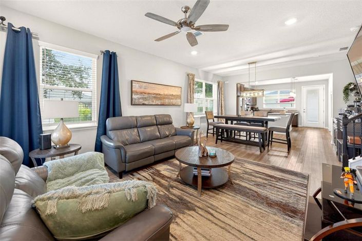 Image No.4-2 Bed Townhouse for sale