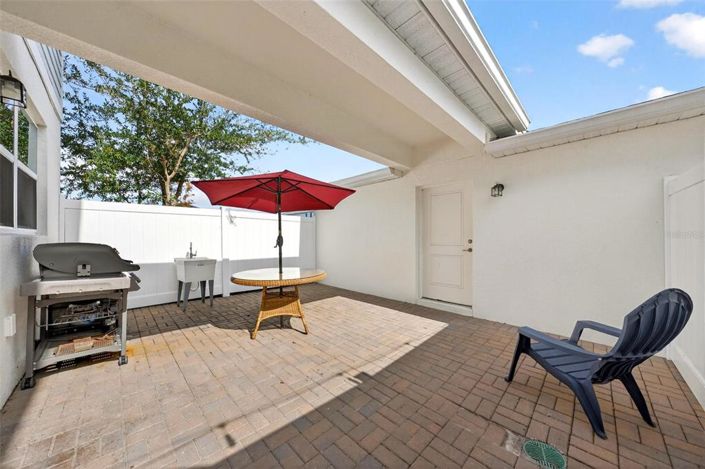 Image No.41-2 Bed Townhouse for sale