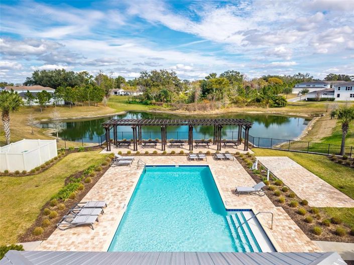 Image No.53-2 Bed Townhouse for sale