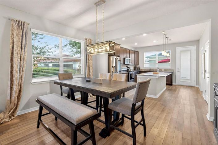 Image No.9-2 Bed Townhouse for sale