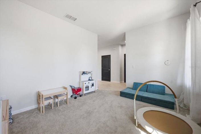 Image No.15-3 Bed House for sale