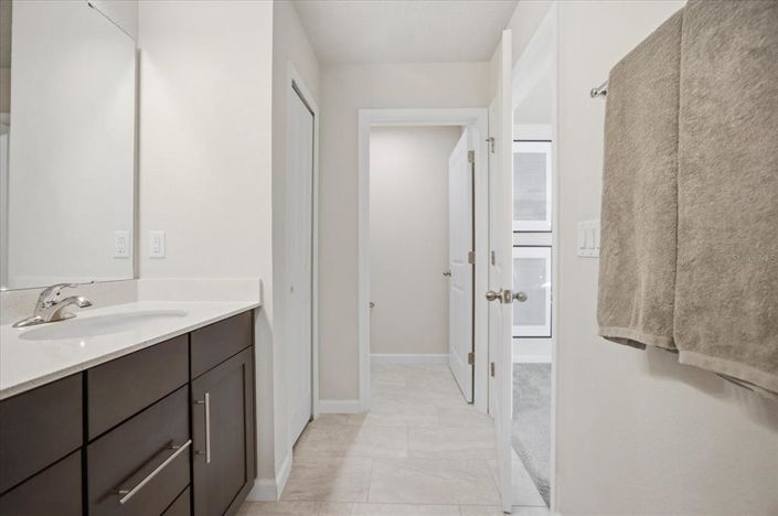 Image No.20-3 Bed House for sale