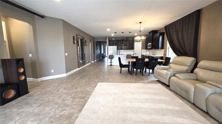 Image No.16-4 Bed House for sale