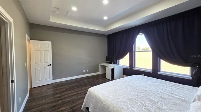 Image No.20-4 Bed House for sale