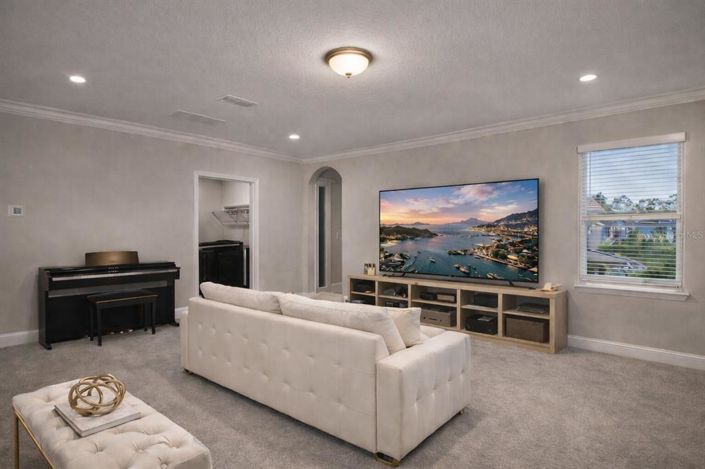 Image No.19-5 Bed House for sale