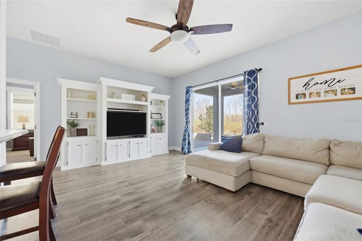 Image No.19-4 Bed House for sale