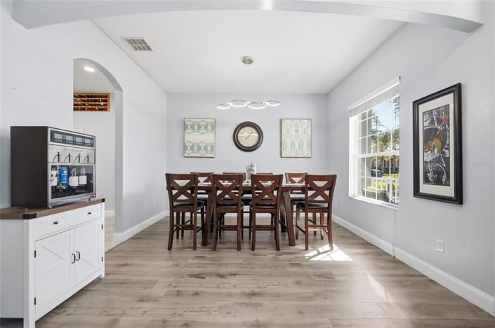 Image No.9-4 Bed House for sale