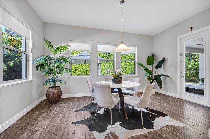 Image No.17-5 Bed House for sale