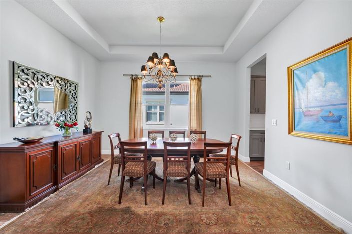 Image No.19-5 Bed House for sale