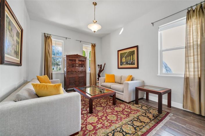 Image No.20-5 Bed House for sale