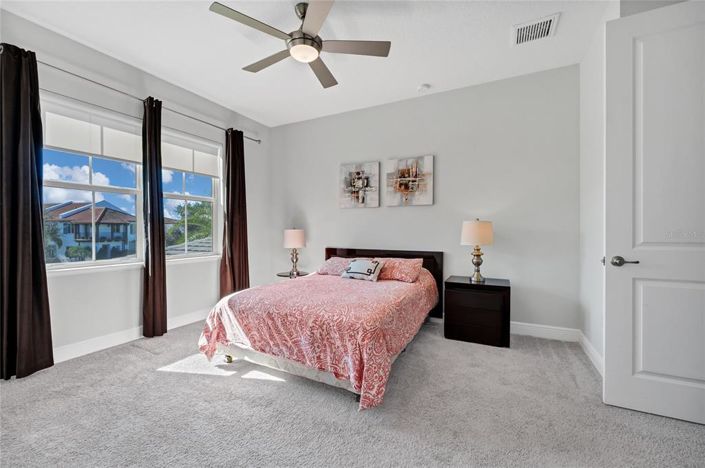 Image No.40-5 Bed House for sale