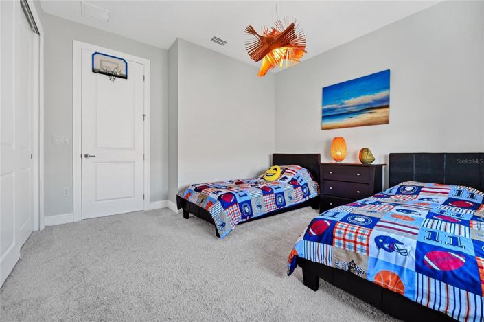 Image No.43-5 Bed House for sale