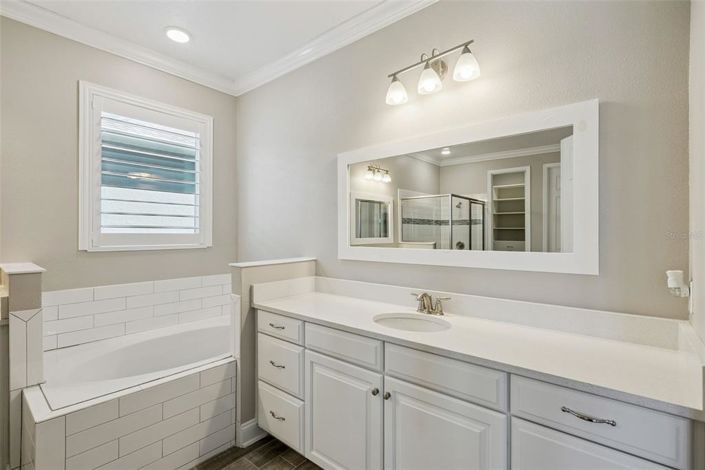 Image No.19-4 Bed House for sale