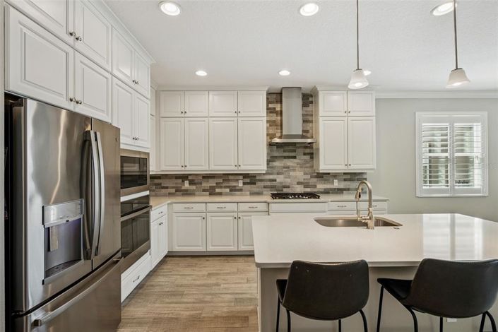 Image No.6-4 Bed House for sale