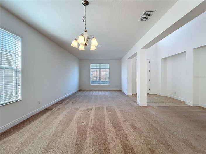 Image No.11-5 Bed House for sale