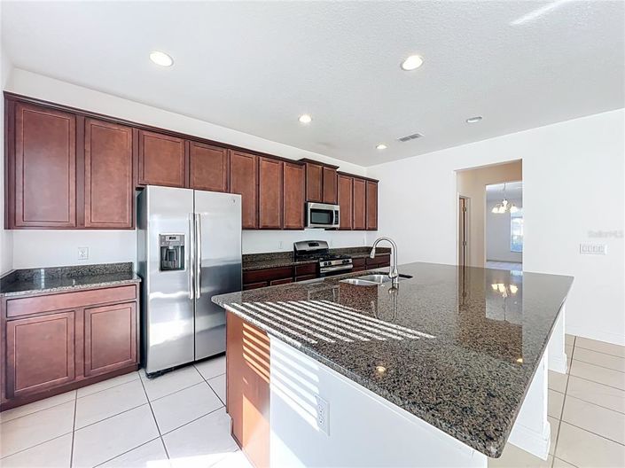 Image No.21-5 Bed House for sale