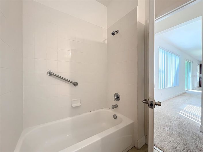 Image No.26-5 Bed House for sale