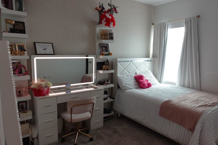 Image No.13-4 Bed Townhouse for sale