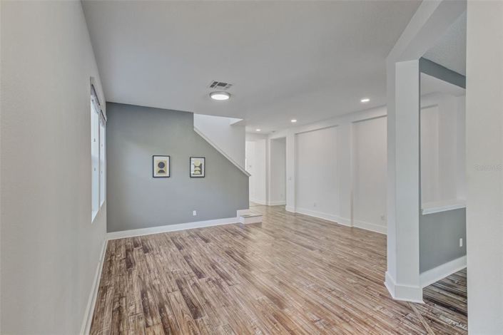 Image No.15-5 Bed House for sale