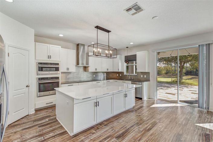 Image No.22-5 Bed House for sale