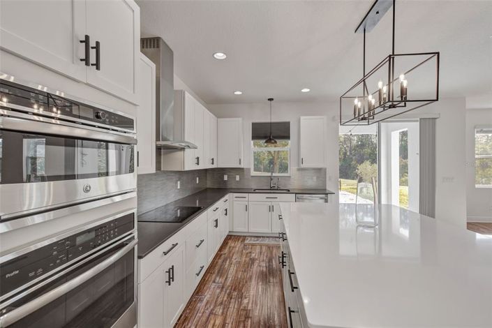 Image No.24-5 Bed House for sale