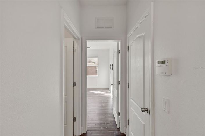 Image No.25-5 Bed House for sale