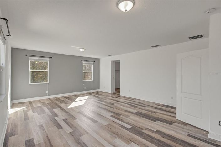 Image No.34-5 Bed House for sale