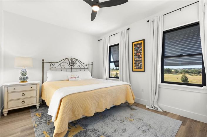 Image No.26-4 Bed House for sale