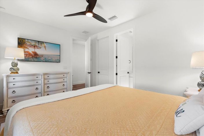 Image No.27-4 Bed House for sale