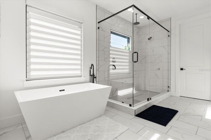 Image No.37-4 Bed House for sale