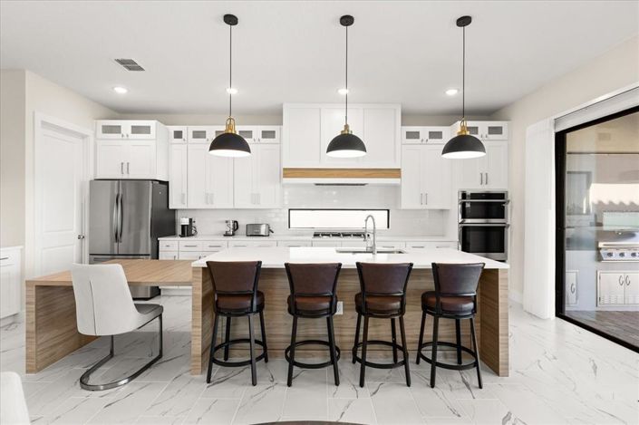 Image No.17-4 Bed House for sale