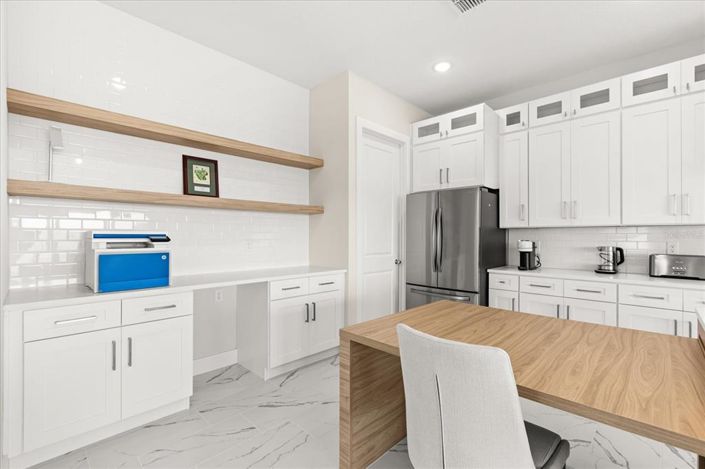 Image No.18-4 Bed House for sale