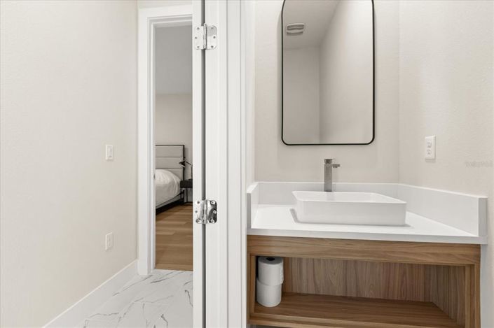 Image No.20-4 Bed House for sale