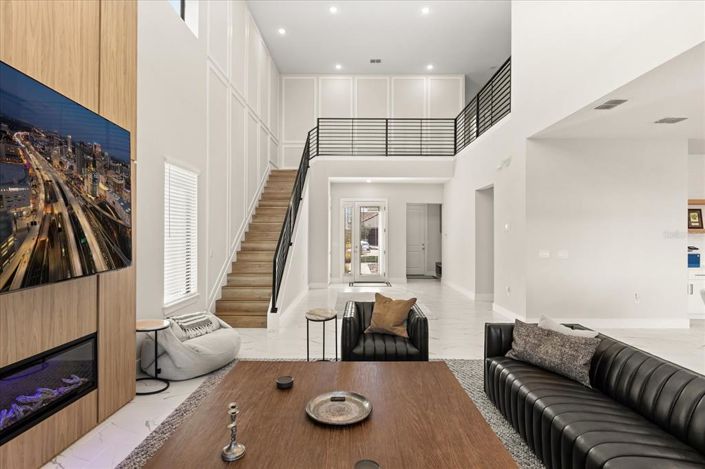 Image No.6-4 Bed House for sale