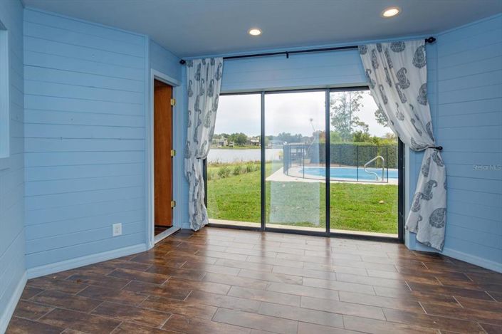 Image No.15-4 Bed House for sale