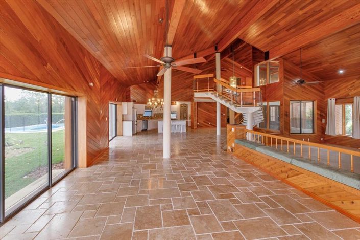 Image No.8-4 Bed House for sale