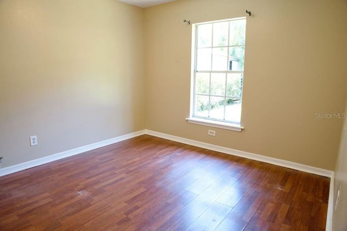 Image No.20-3 Bed House for sale