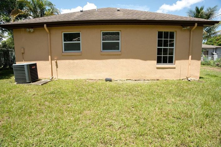 Image No.24-3 Bed House for sale