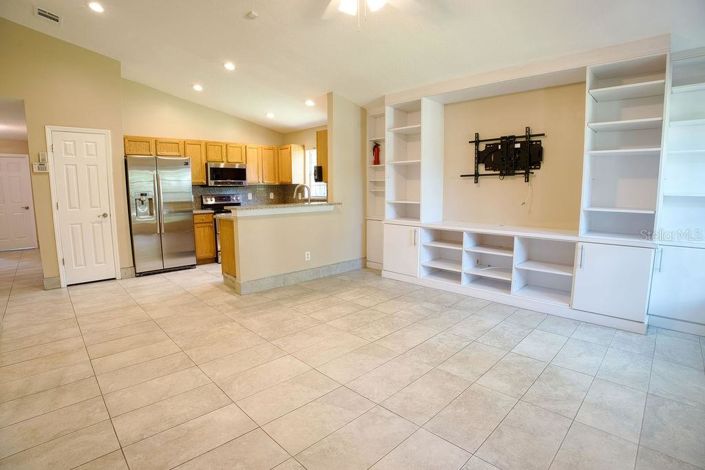 Image No.6-3 Bed House for sale