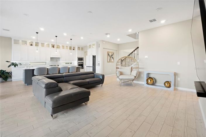 Image No.14-5 Bed House for sale