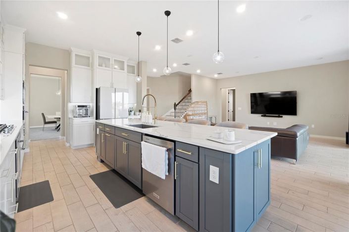 Image No.18-5 Bed House for sale