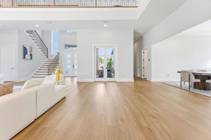 Image No.10-5 Bed House for sale