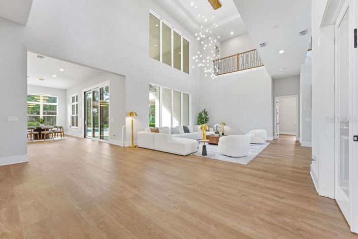 Image No.12-5 Bed House for sale