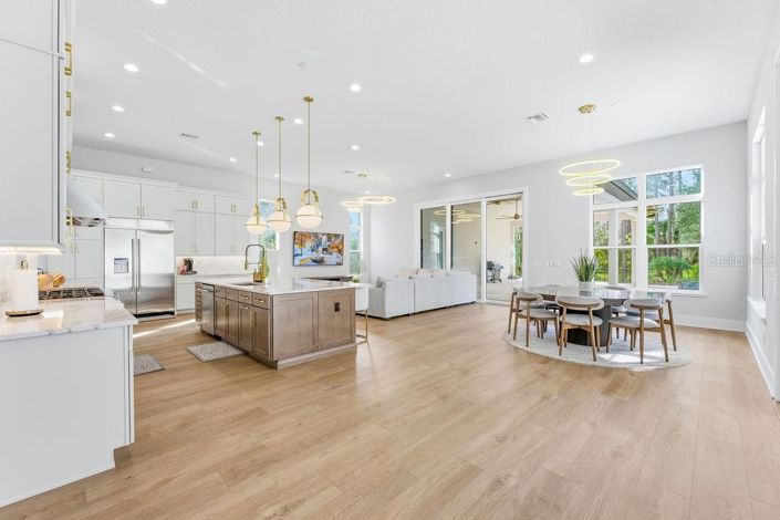 Image No.21-5 Bed House for sale