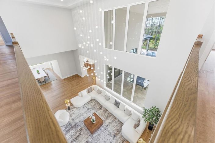 Image No.29-5 Bed House for sale