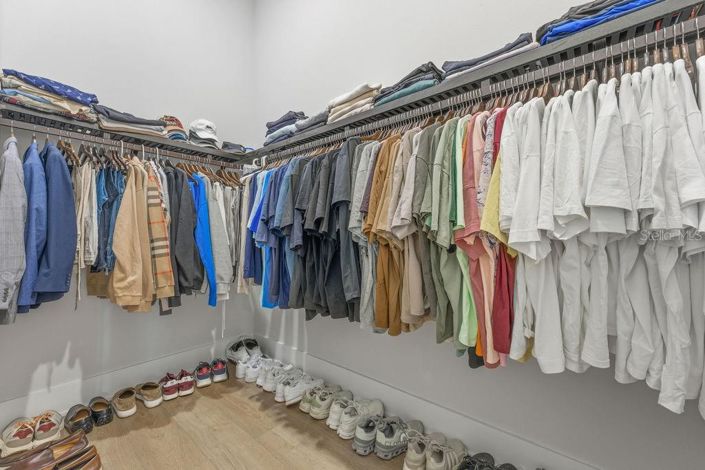 Image No.35-5 Bed House for sale