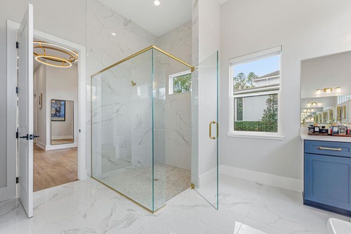 Image No.37-5 Bed House for sale